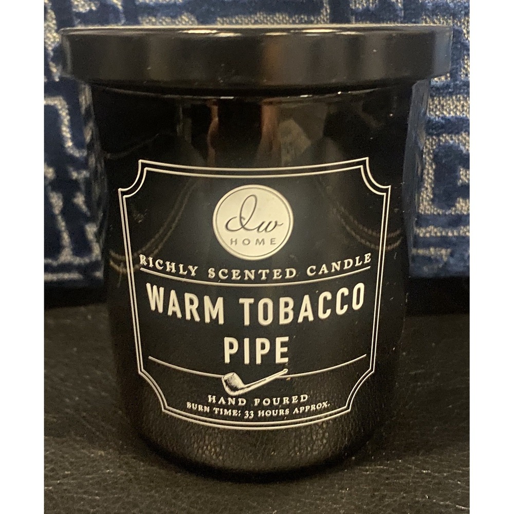DW Home Richly Scented Candle Warm Tobacco Pipe 33 hour Wooden Single Wick